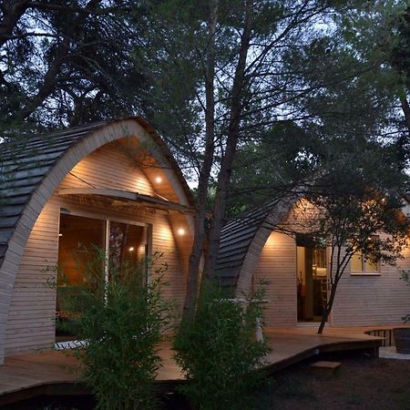 Cabanons Jour & Nuit Villa Мазан Екстериор снимка