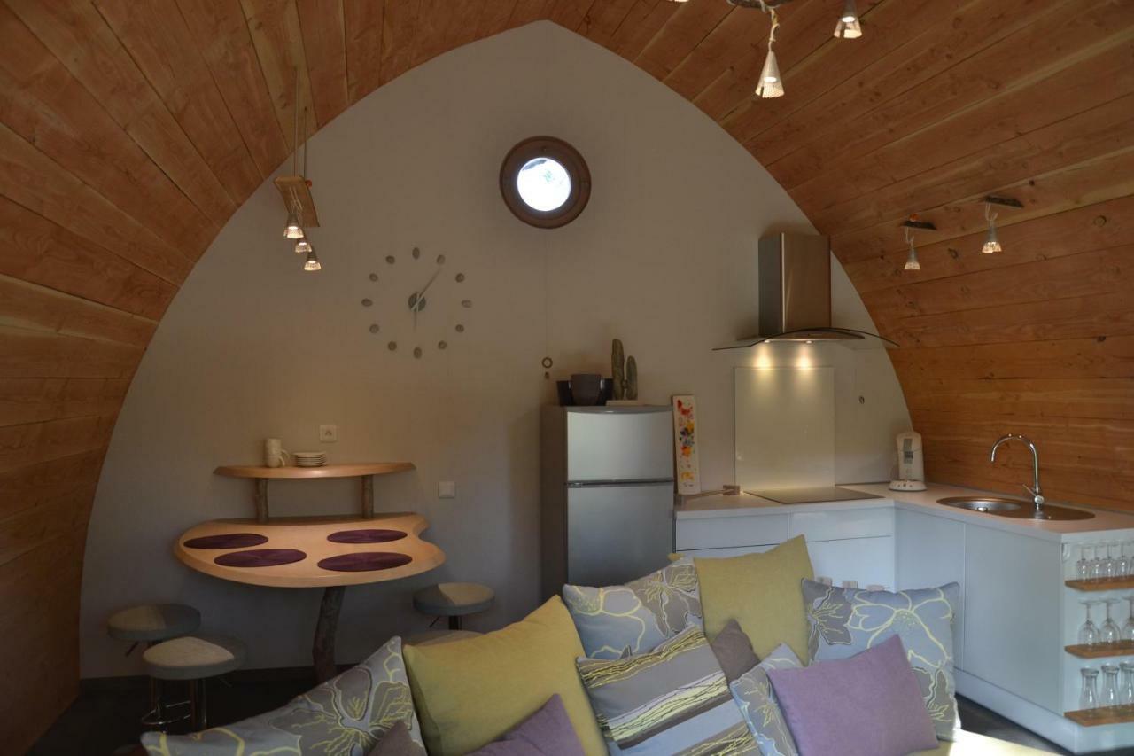 Cabanons Jour & Nuit Villa Мазан Екстериор снимка